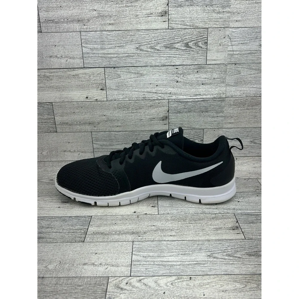 Nike Training Flex Essential TR Black White Sneakers 924344-001 Mens Size 10